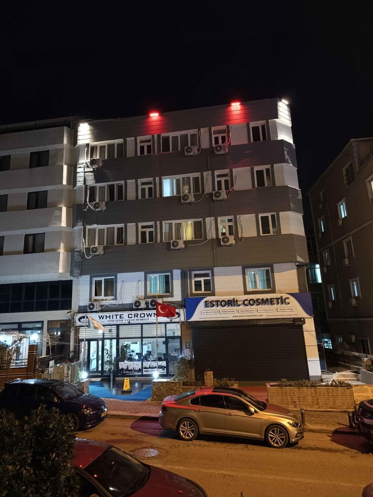 White Crown Apartman Ve Yasam Merkezi อิสตันบูล ภายนอก รูปภาพ