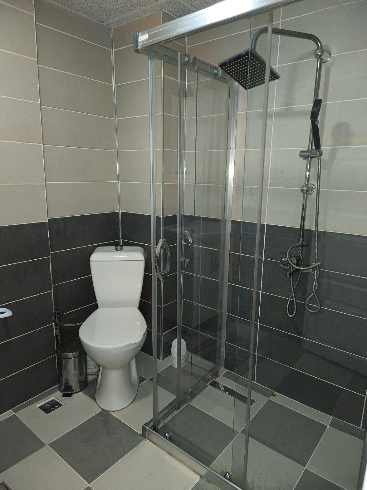 White Crown Apartman Ve Yasam Merkezi อิสตันบูล ภายนอก รูปภาพ