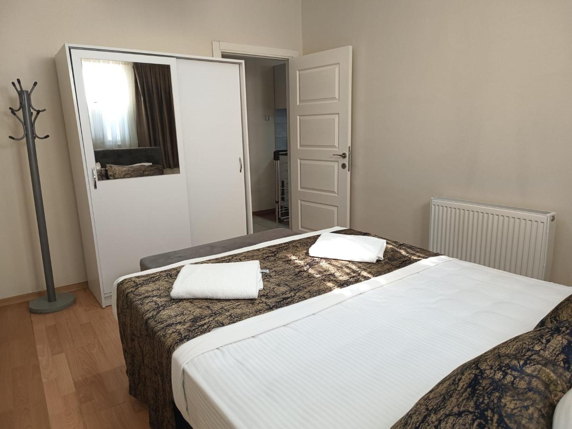 White Crown Apartman Ve Yasam Merkezi อิสตันบูล ภายนอก รูปภาพ